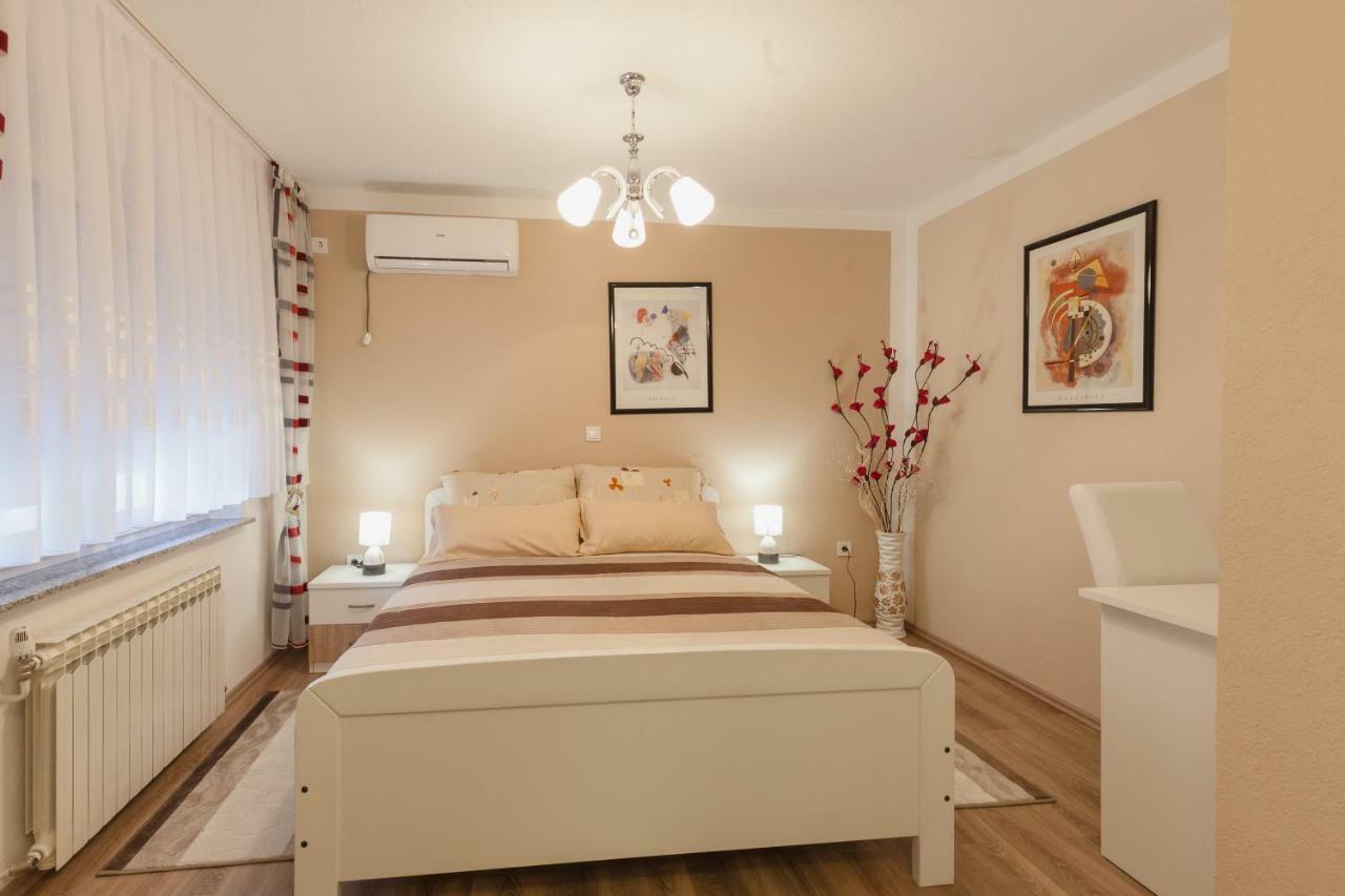 Iris Room & Apartment Szluin Kültér fotó