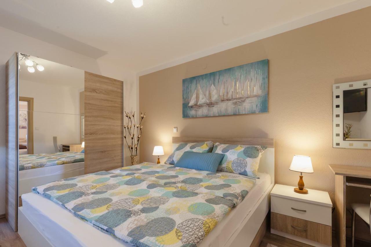 Iris Room & Apartment Szluin Kültér fotó