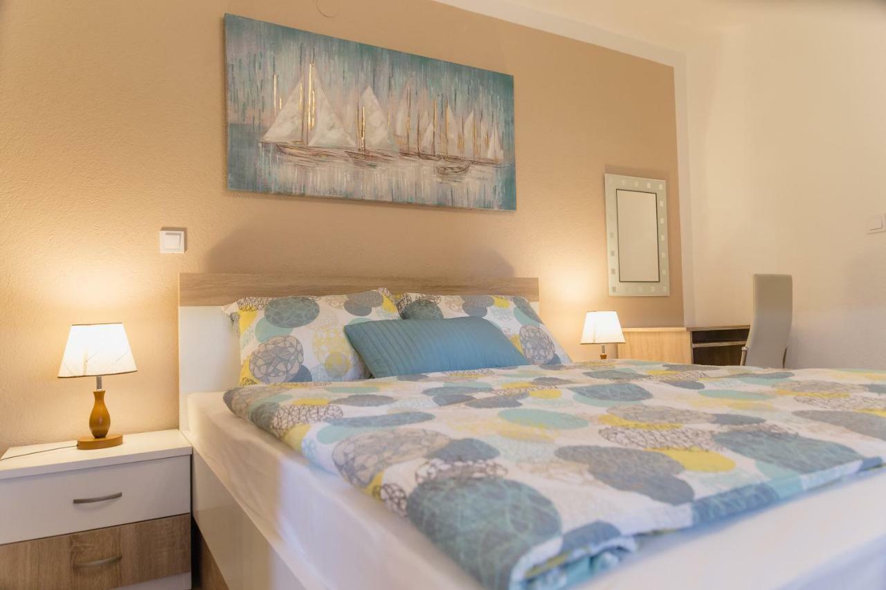 Iris Room & Apartment Szluin Kültér fotó