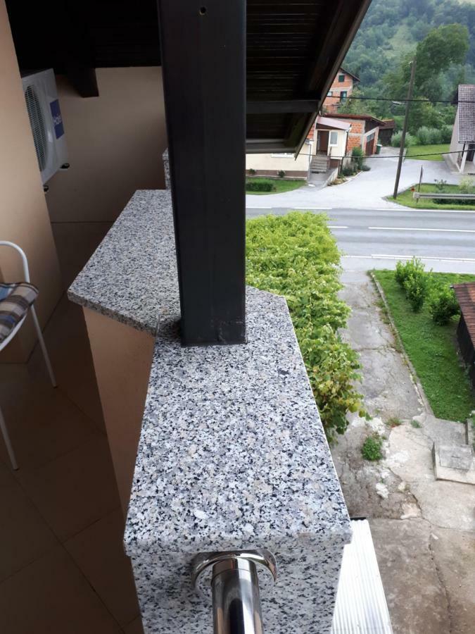 Iris Room & Apartment Szluin Kültér fotó