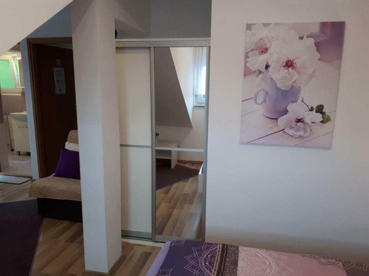Iris Room & Apartment Szluin Kültér fotó